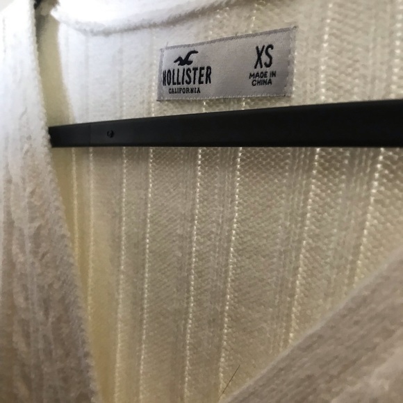 Hollistee XS white tight cardigan - Picture 2 of 2